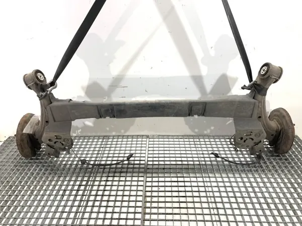Travesaño trasero OEM LORK-381-108807 para Hyundai i20 II image 6