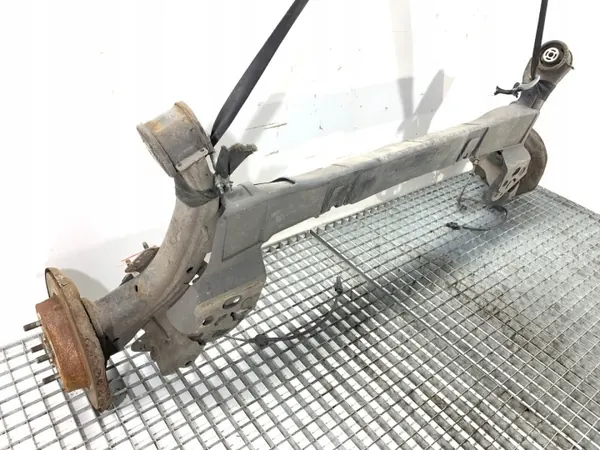 Travesaño trasero OEM LORK-381-108807 para Hyundai i20 II image 7
