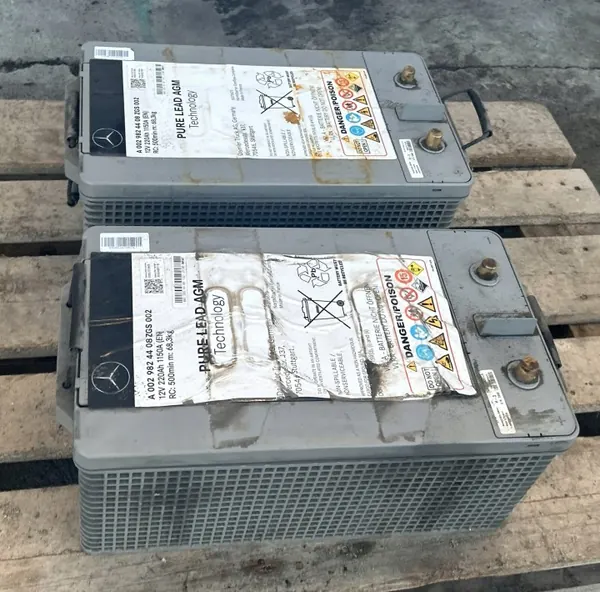 Batterie Mercedes OEM A0029824408 12V 220Ah AGM image 3