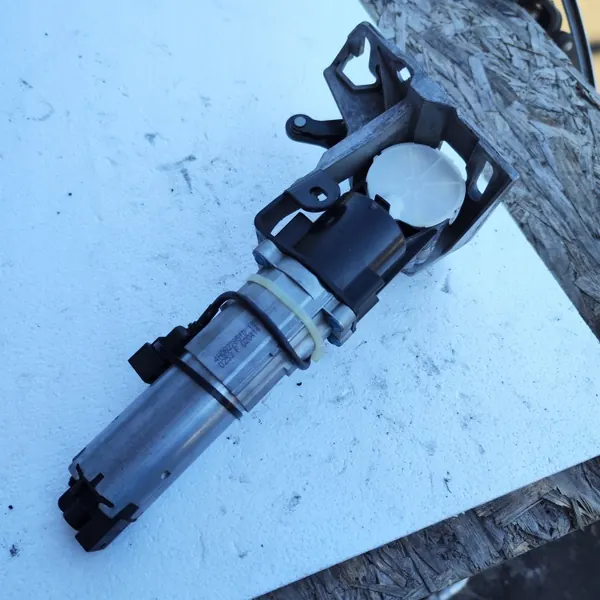 Moteur de coffre AUDI A8 OEM 4H0827851D image 3