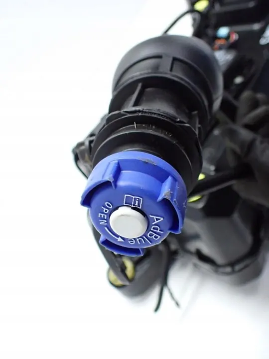 OEM 9815705980 AdBlue Tank Pomp Vulling Opel Combo image 8
