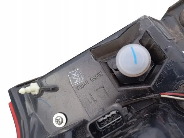 Luz trasera izquierda Nissan Qashqai J11 Lift OE 26555HV00A image 8