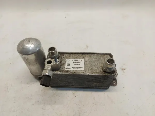 Mercedes A0998301100 AC-condensor voor EQV W447 2021 image 2