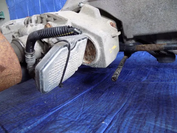 VOLVO XC70 II 2.4 D5 Pièces de Suspension image 5