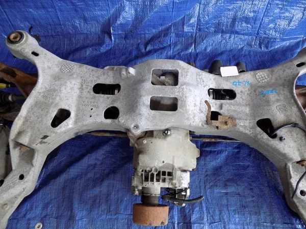 VOLVO XC70 II 2.4 D5 Pièces de Suspension image 8