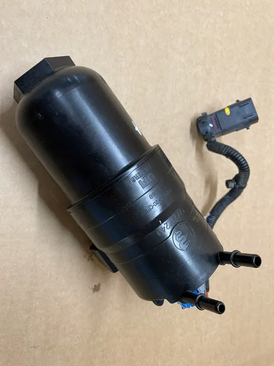 ALFA ROMEO GIULIA STELVIO BRÄNSLEFILTERHUS 50532249 image 2