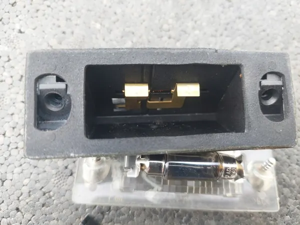 AUDI A4 B5 Lift Sedan Luz de Placa Esquerda image 6