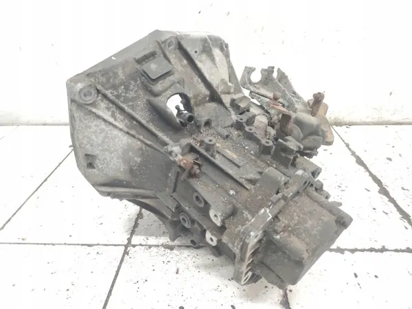 2000 Alfa Romeo 147 Manuaalivaihteisto 9149219 image 2