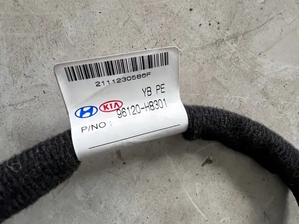 Cabo Porta USB OEM 96120-H8301 para Kia Stonic image 4