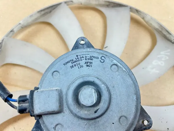 Ventilatorblad Toyota Prius OEM 1680008980 - Gebruikt image 4