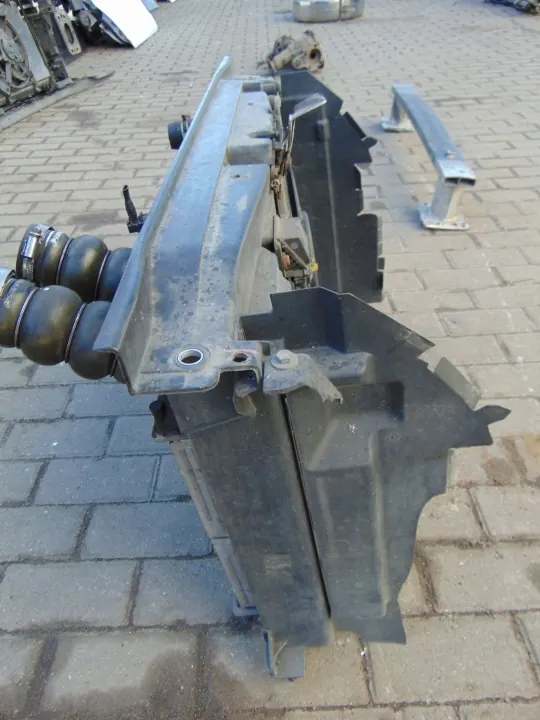 Suporte de radiador dianteiro OEM 9646577680 para Peugeot 307 image 5