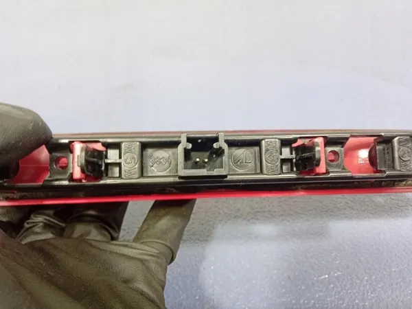 Ambit-984466- Troisième Feu Stop pour Citroen C1 image 5