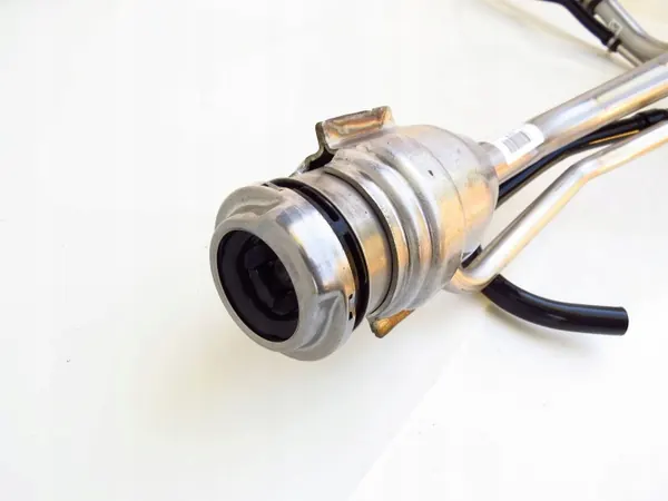 Bränsleinsläppsrör OEM 31321182 för Volvo V40 II image 8