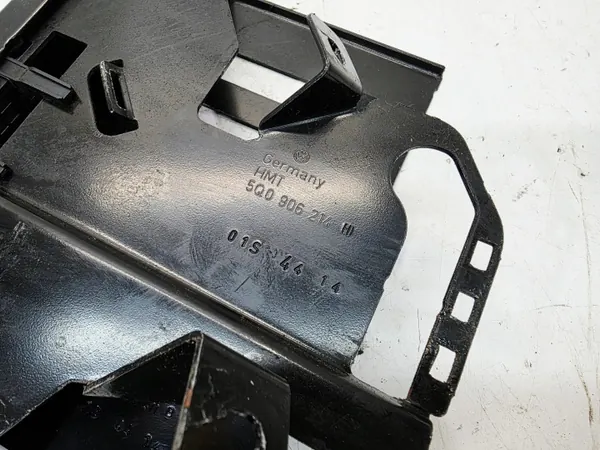 Soporte de montaje motor OEM 5Q0907411B 5Q0906214H image 4
