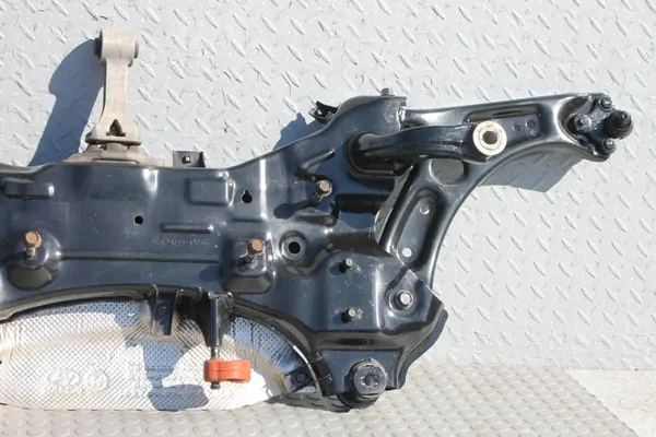 Brazos de suspensión delanteros OEM 62405-J9100 Hyundai Kona image 10