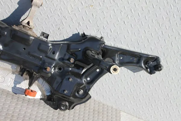 Brazos de suspensión delanteros OEM 62405-J9100 Hyundai Kona image 6