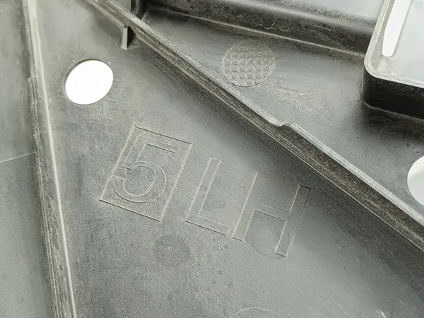 Achterste onderbodbescherming Subaru Forester SK 2045F04 image 4