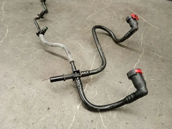Bränsleåterföring Ford Transit MK7 2.2 TDCi 6c1q-9k022-ag image 2