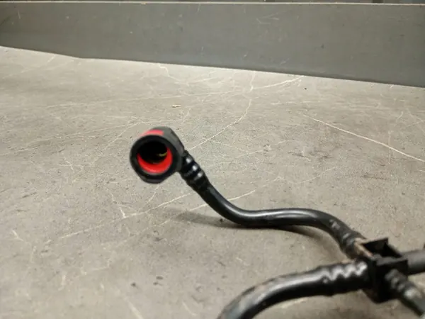 Bränsleåterföring Ford Transit MK7 2.2 TDCi 6c1q-9k022-ag image 3