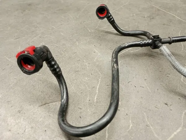 Bränsleåterföring Ford Transit MK7 2.2 TDCi 6c1q-9k022-ag image 4