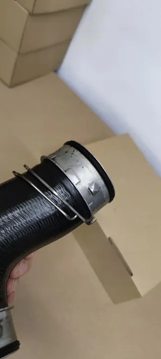 MERCEDES W211 2.2 CDI Luchtpijp image 8