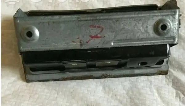 Mercedes W123 Askfat OEM 1238102130 - Begagnad image 3