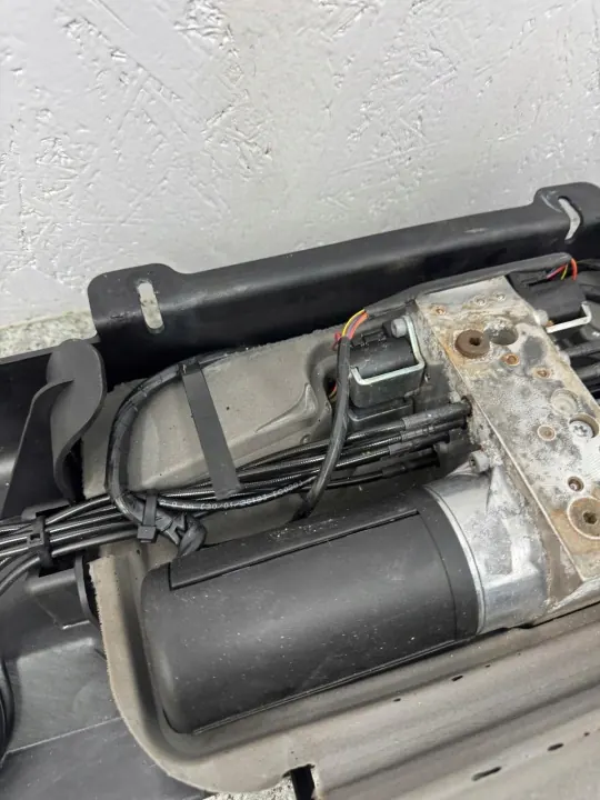 Dak vouwmotor pomp OEM 31367053 Volvo C70 II image 8
