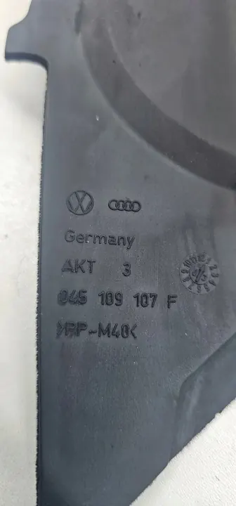 Couvercle de courroie de distribution OEM 045109107F Audi A4 image 9