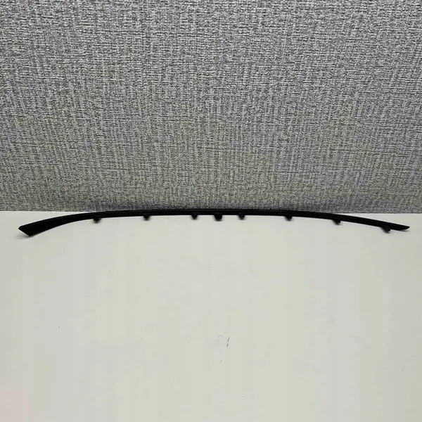 Uusi etupuskurin kansi Audi A3 8V oikea 8V5807534 OEM image 4