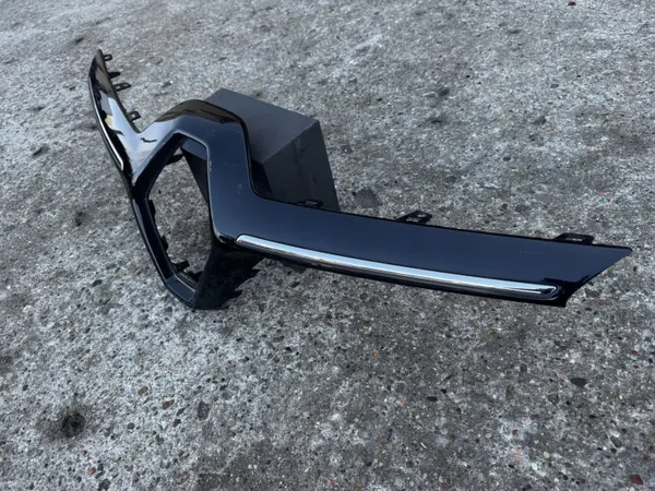 Estrutura da grade dianteira Renault Kadjar OEM 623103685R image 3
