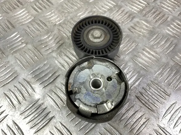 Jeep Alternatorriemspanner OEM FOB30516 - Gebruikt image 8