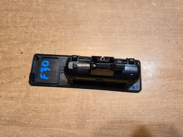 BMW F10 F15 F25 F30 F48 Trunk Release Button 7463161 image 3