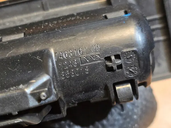 BMW F10 F15 F25 F30 F48 Trunk Release Button 7463161 image 4