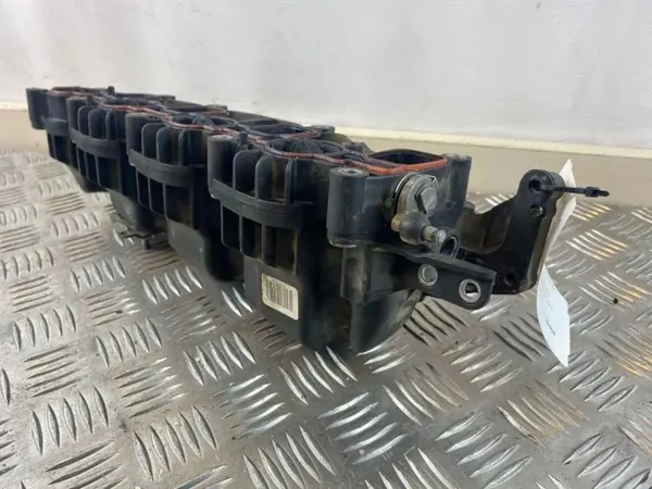 Colector de admisión VW OEM 1030965S04 1.97L Diésel image 3