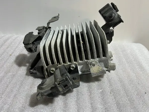Mazda CX-30 Spänningsomvandlare OEM EWVCBHTJ2233 image 4