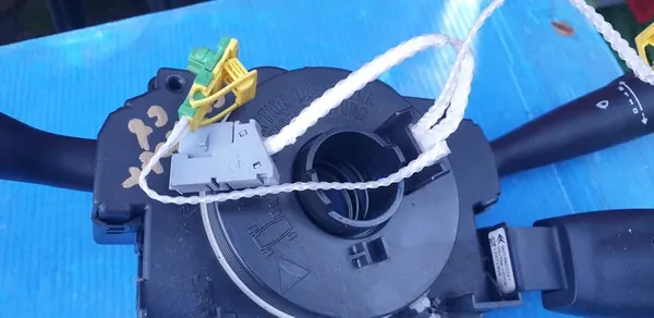 Gecombineerde schakelaar Peugeot 307 Citroen C8 96574694XT image 2