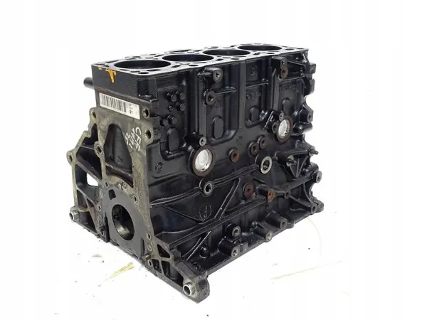 Moottorilohko OEM 03L021CA Skoda Superb II:lle image 2