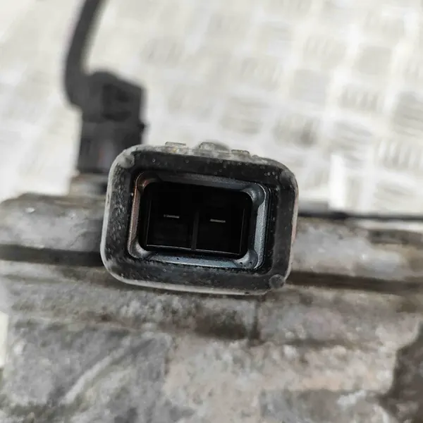 Compressore aria condizionata Toyota Auris Prius Hybrid OE image 6