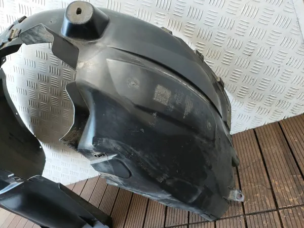 Pasos de rueda delantero derecho Opel Corsa E OEM 39026894 image 3