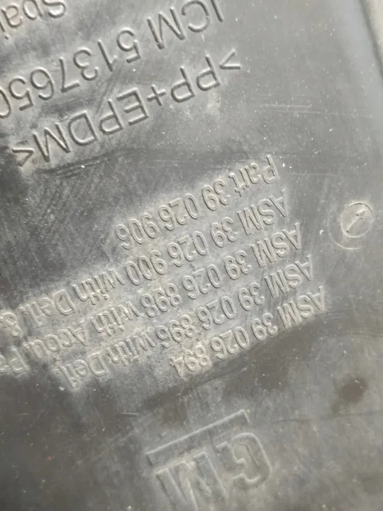 Pasos de rueda delantero derecho Opel Corsa E OEM 39026894 image 5
