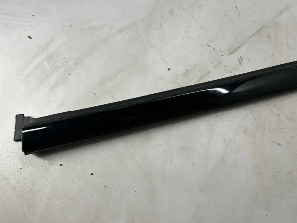 Joint de vitre latérale droit OEM 68497496AB Chrysler Pacifica image 7