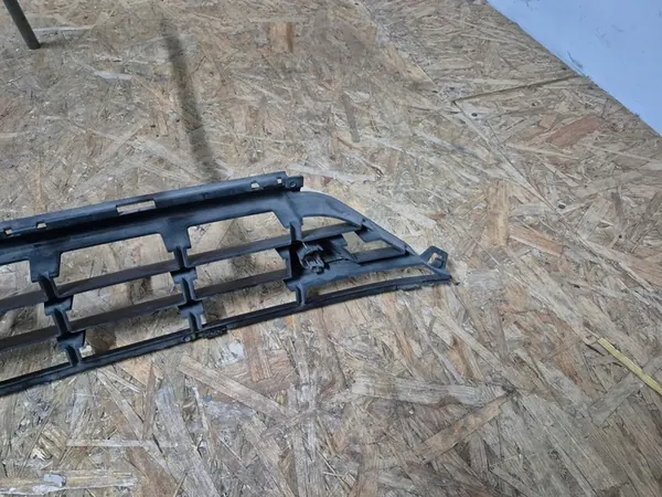 Griglia paraurti anteriore VOLVO XC 60 13-17r OEM 31323775 image 8