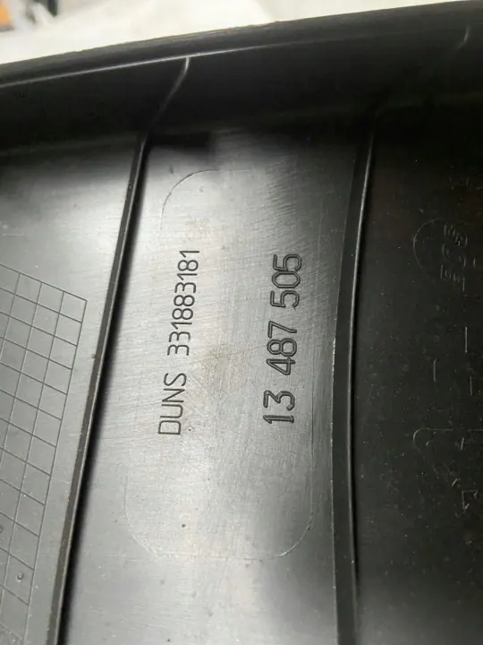 OEM 13487504 Opel Insignia B Para-choques Traseiro Esquerdo image 4