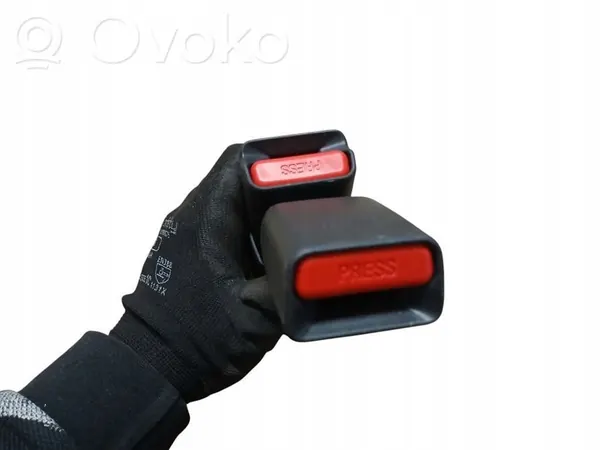 Toyota Yaris Cross 2022 Seat Belt Clip image 3