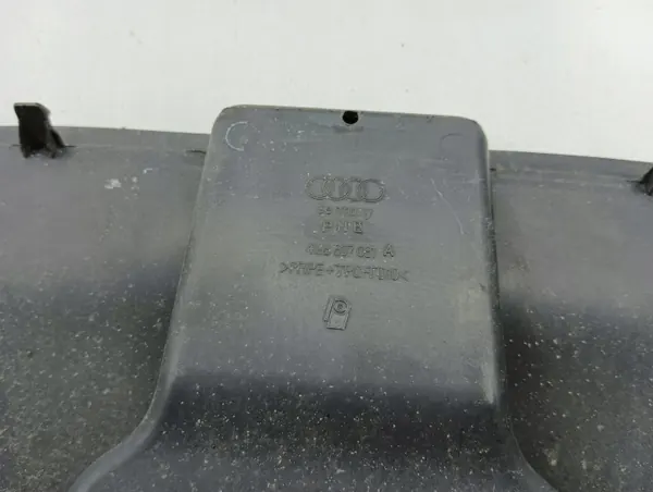 Cubrecinturón delantero OEM 4G8807061A para Audi A7 image 6