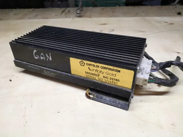 Radioversterker Jeep Grand Cherokee OEM 56038503 image 2