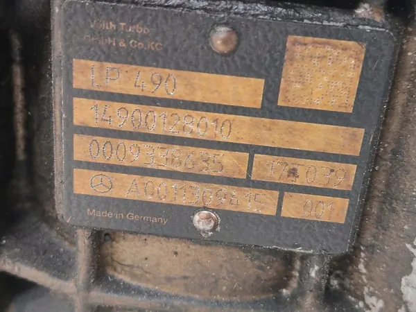 Begagnad luftkompressor OEM LP490 A0011309415 OM936 image 4