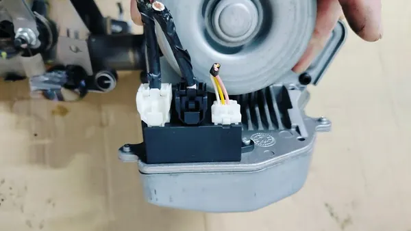 Elektrische stuurbekrachtiging Kia Ceed I Lift (09-12) OEM image 6