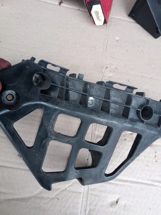 Scivolo paraurti anteriore sinistro Toyota Auris II 13-18 image 3