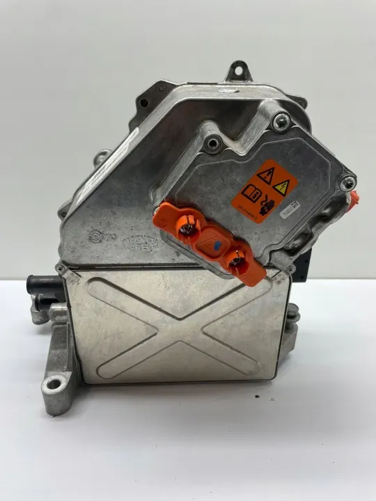 Inversor de voltaje OEM Chrysler Pacifica 2021 - Usado image 4